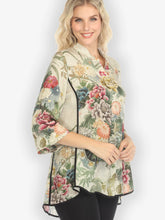 Load image into Gallery viewer, Vintage Flowers in Cream Tummy Tuck Silk Shirt