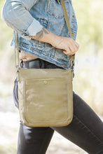 Load image into Gallery viewer, Isabella Small Crossbody Purse, 2 Colors