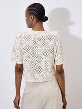 Load image into Gallery viewer, Crochet Button Top