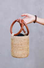 Load image into Gallery viewer, Maly Rattan Bucket Bag