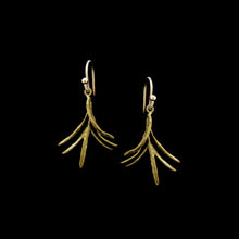 Load image into Gallery viewer, Petite Rosemary Wire Earring