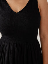 Load image into Gallery viewer, Lily V-Neck Sleeveless Dress, Black Textured Check