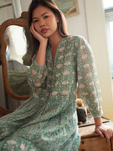 Load image into Gallery viewer, Britta Long Sleeve Tiered Dress