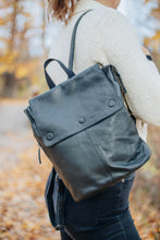Load image into Gallery viewer, Aria Nappa Leather Backpack, 2 Colors
