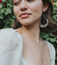Load image into Gallery viewer, Lunar Crescent Hammered Shiny Silver Hoop Earrings