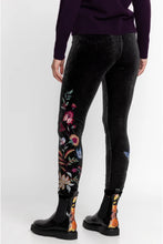 Load image into Gallery viewer, Sandra Stretch Velvet Legging