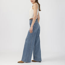 Load image into Gallery viewer, Isbister Wide Leg Jeans