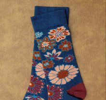 Load image into Gallery viewer, Autumn Blooms Crew, Navy
