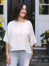 Load image into Gallery viewer, Everly Linen Blouse, 2 Colors
