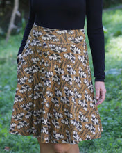 Load image into Gallery viewer, Hiking Skirt, Susan Print
