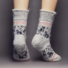 Load image into Gallery viewer, Kute Kitties Goat Wool Crew Sock
