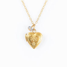 Load image into Gallery viewer, Sweet Heart Locket Necklace
