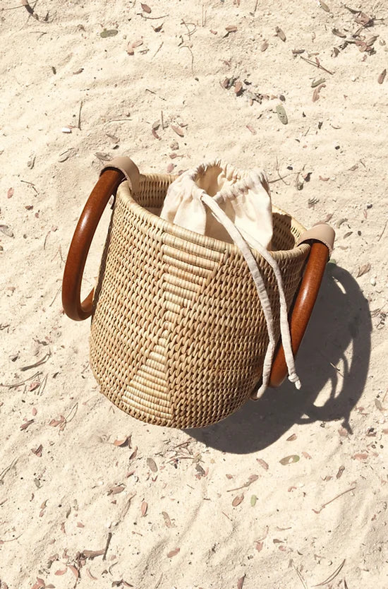 Maly Rattan Bucket Bag – The Golden Crane