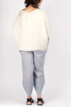 Load image into Gallery viewer, Everly Linen Blouse, 2 Colors
