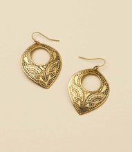 Load image into Gallery viewer, Yashi Embossed Statement Earring - Gold
