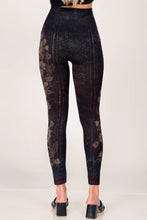 Load image into Gallery viewer, Embroidered Floral Vine Tapestry Print Legging
