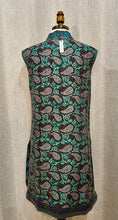 Load image into Gallery viewer, Kantha Stitch Turin Vest, 6851

