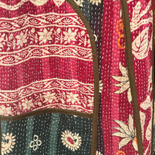 Load image into Gallery viewer, Cotton Kantha Stitch 6807 Milan Vest, One Size
