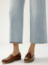 Load image into Gallery viewer, Suki Mid Rise Cropped Wide Leg Jeans
