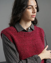 Load image into Gallery viewer, Heather Knitted Vest, Mulberry
