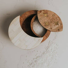 Load image into Gallery viewer, Nakshatra Moon Stars Pivot Box - Bone, Wood, Brass
