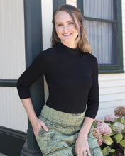 Load image into Gallery viewer, Brigid Pullover, 2 Colors
