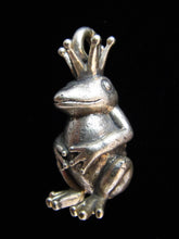Load image into Gallery viewer, Brass Deity Pendant- King Froggie
