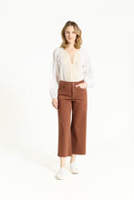 Load image into Gallery viewer, OAT Highrise Cropped Pant, 3 Colors
