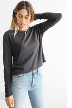 Load image into Gallery viewer, Axel Long Sleeve Tee, 2 Colors
