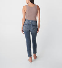 Load image into Gallery viewer, Elyse Mid Rise Straight Leg Jean
