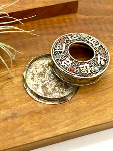 Open Tibetan Mantra Box Necklace