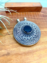 Load image into Gallery viewer, Tribal Round Onyx Pendant
