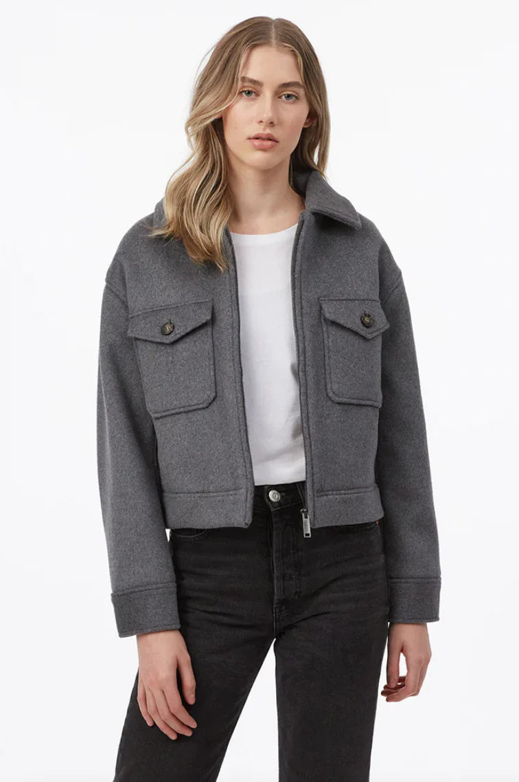 Short utility jacket women's sales